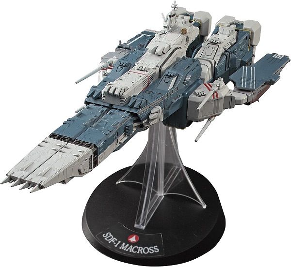 Image of 1/4000 model of SDF-1 Macross