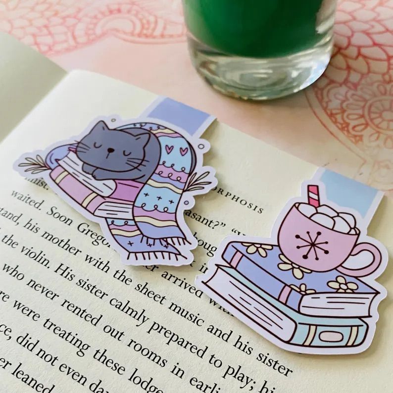 Holiday Magnetic Bookmark Set