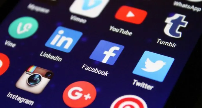 phone screen displaying various social media app icons