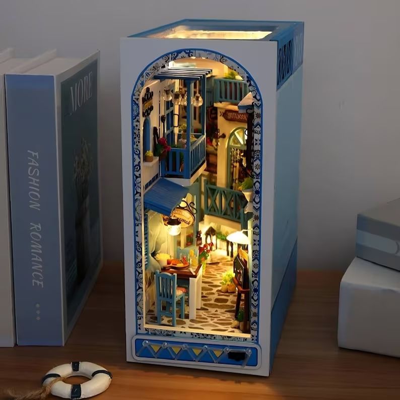 Alley in Santorini bookshelf insert