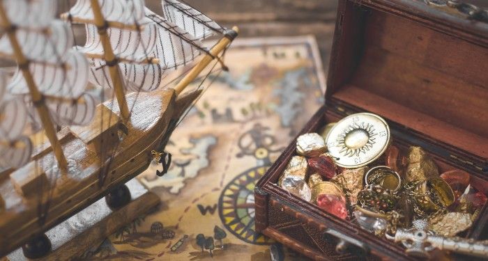 Aboard Books: 4 Exciting Fantasy Books with Pirates